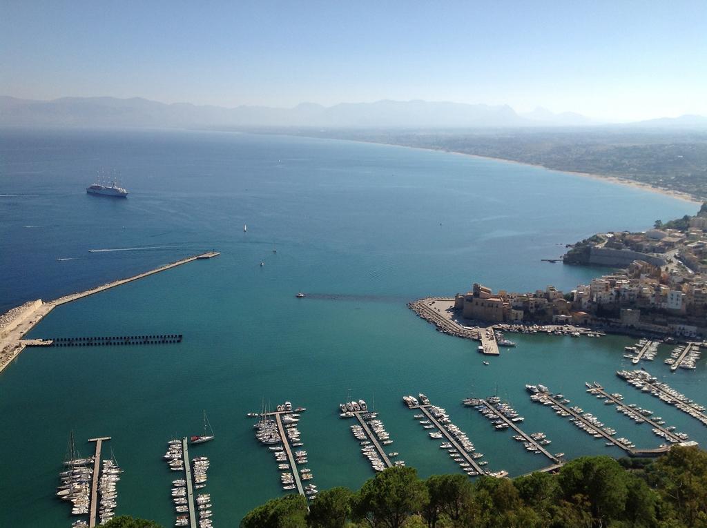 Casa Chiarenza Hotel Castellammare del Golfo Exterior photo